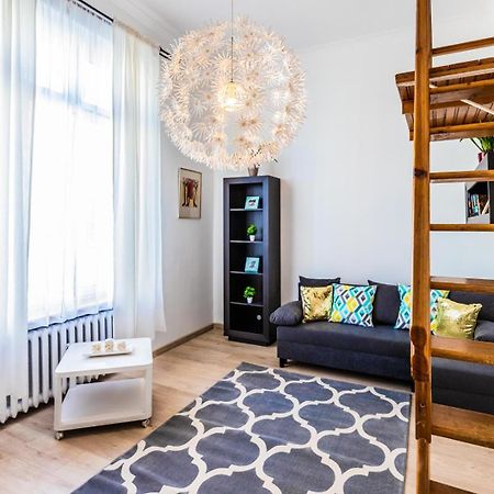 Apartament Z Antresola Przy Rynku Apartment วรอตซวาฟ ภายนอก รูปภาพ