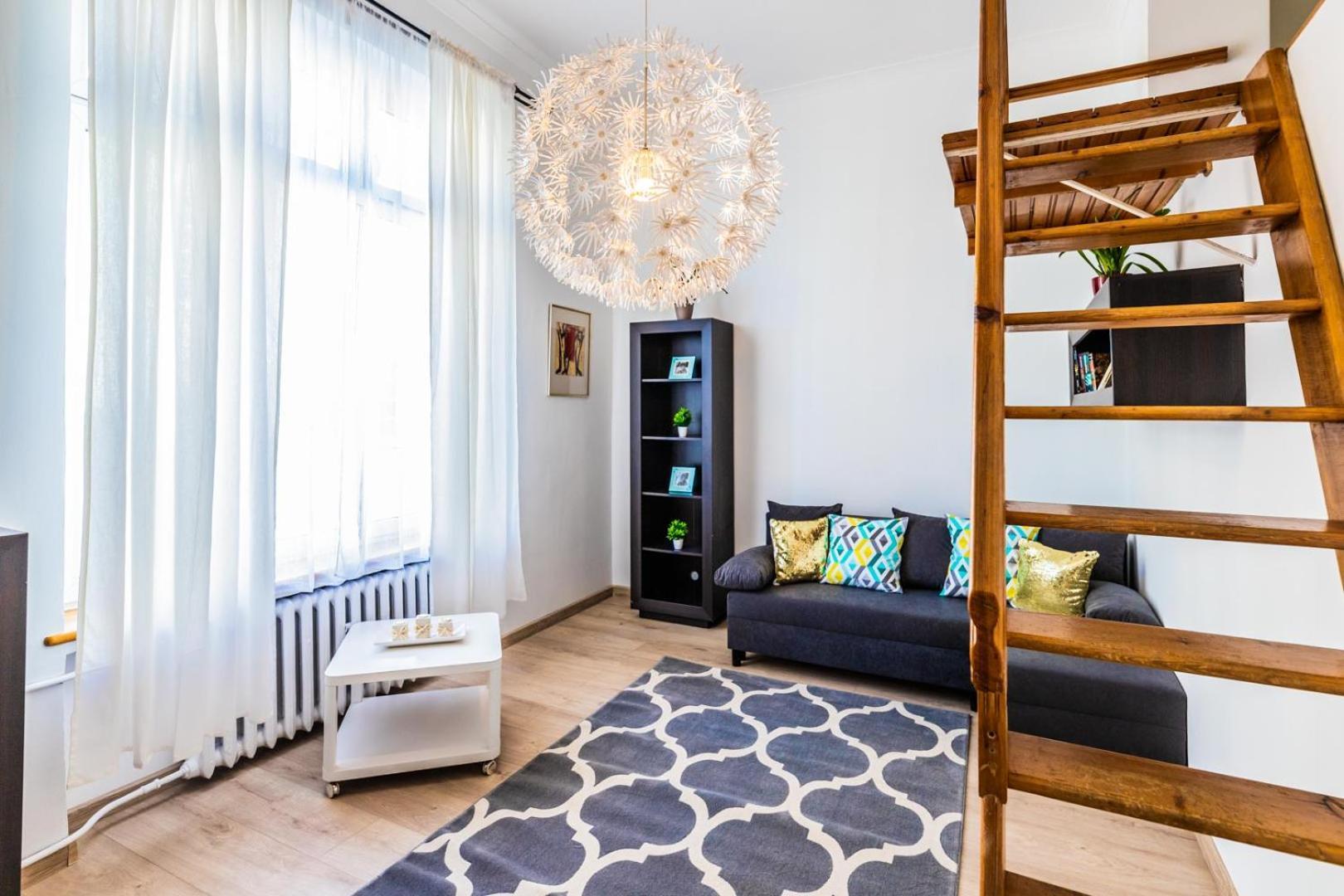 Apartament Z Antresola Przy Rynku Apartment วรอตซวาฟ ภายนอก รูปภาพ