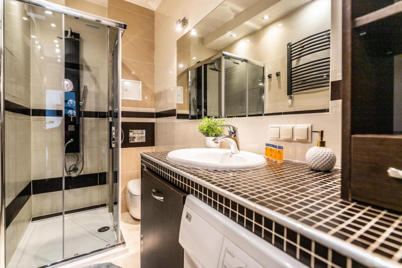 Apartament Z Antresola Przy Rynku Apartment วรอตซวาฟ ภายนอก รูปภาพ